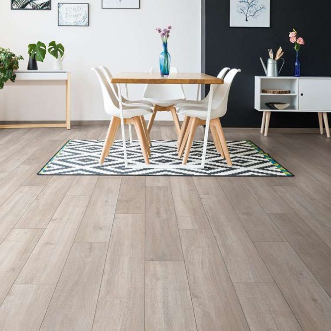 65d4a9549de7de7f08b7591d_designfloor_2447_EicksEiche_web-r_600x600@2x